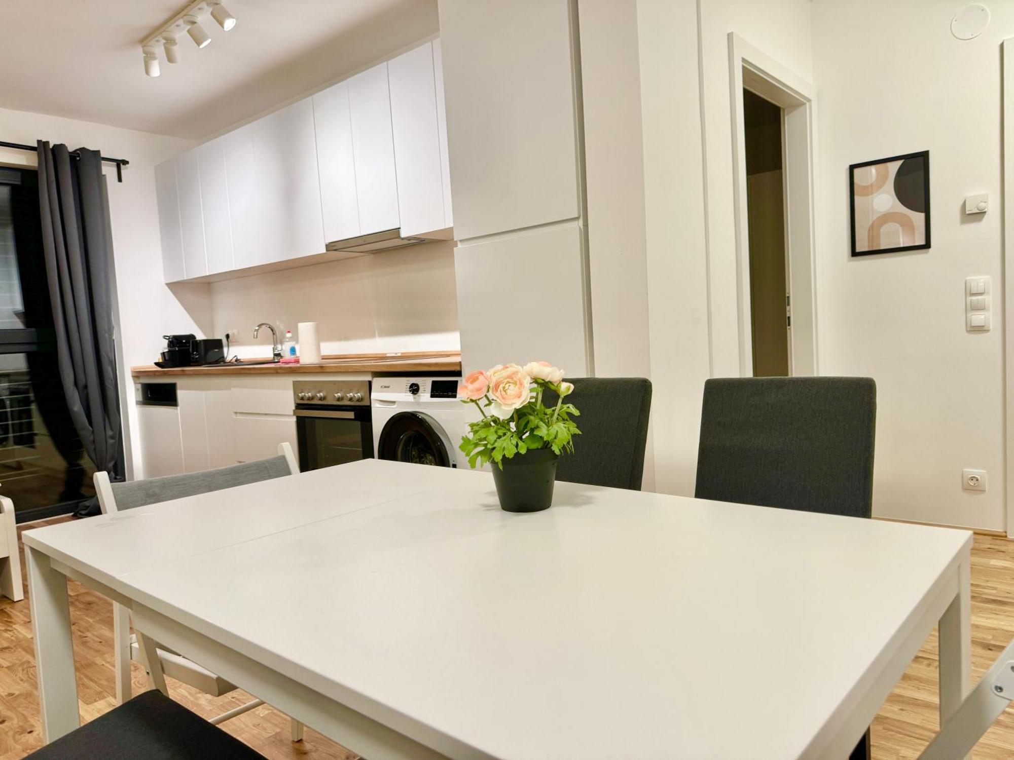 Modern Apartment With Balcony & Free Parking - Nearby Metro Wien Exterior foto